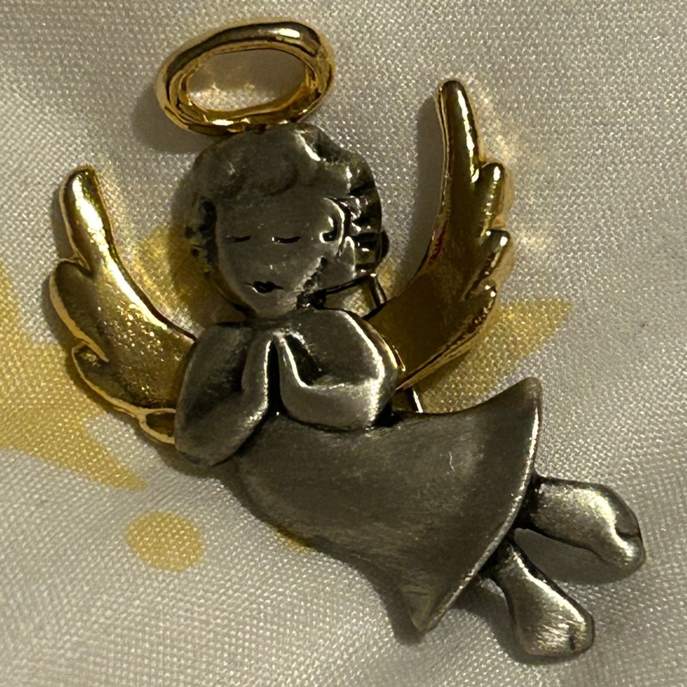3/$30✨Vintage JJ Two-Tone Praying Angel Brooch - "LION" Hallmark ✨ 1980s🪽